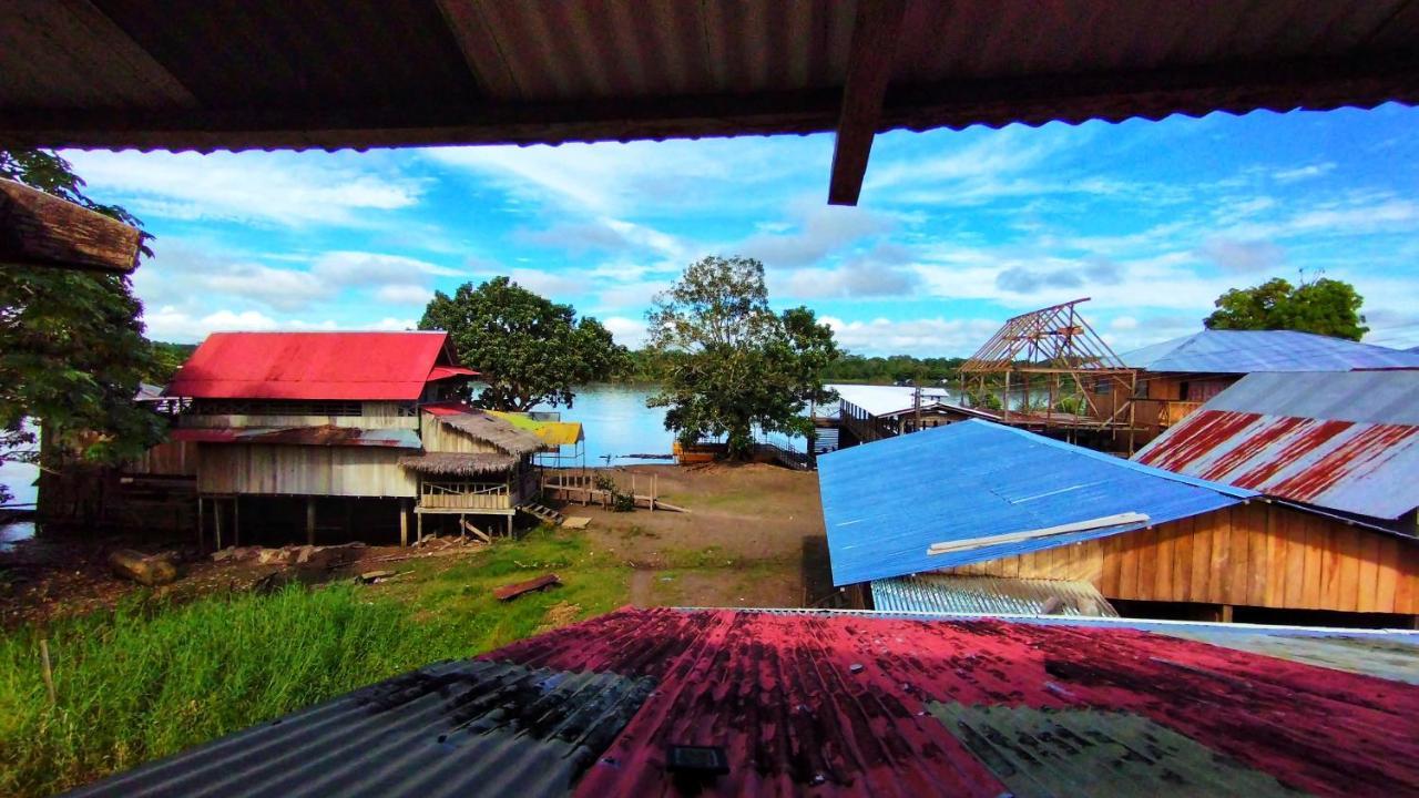 Hospedaje Y Tours Reina Arriera Amazonas Colombia Macedonia Exterior photo