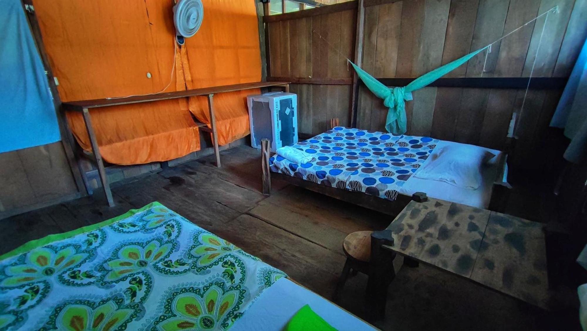 Hospedaje Y Tours Reina Arriera Amazonas Colombia Macedonia Exterior photo